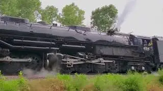UP Big Boy 4014 helps STALLED freight train