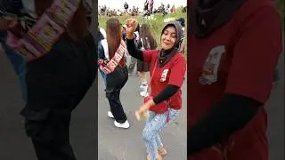 mantap Mak jogetnya