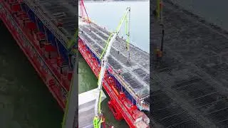 The construction of Xiajin Bridge is progressing with shock #infrastructure #bridge #wonderful