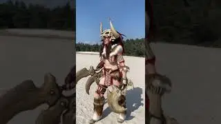 When you meet your Monster Hunter buddy! #cosplay