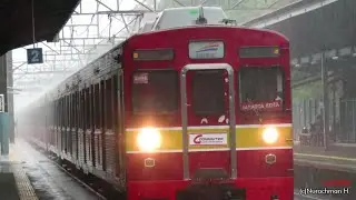 gerakan Windshield Wiper KRL Commuter Line saat hujan