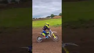 Can’t wait to be behind the gates, roll on summer #dirtbike #bikelife #motorace #mx #bike #motokids