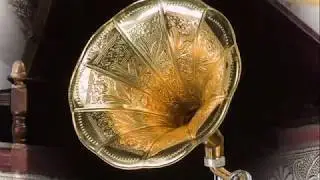 Aubaho Gmbh Grammophon im Antik-Stil im Auktionshaus Bad Homburg