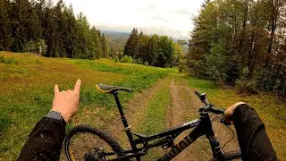 Trails rocken am Kornberg bei Schlamm und Nässe mit dem ROSE Enduro und Haibike Sduro