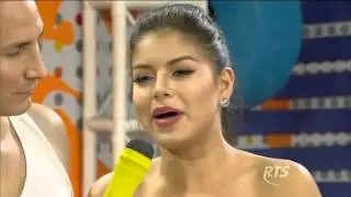 Yesly por fin abrió la caja que le regaló Jhon