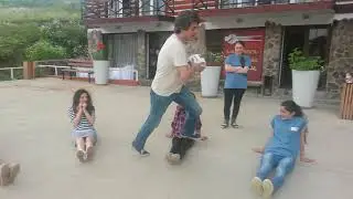 მხიარული თამაში 