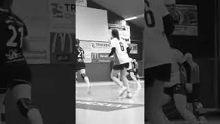 Mal ohne mal mit Farbe&hellip; #shorts  #handballissime #handball #handballplayer #hamdballgirls