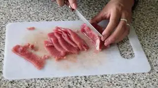 Tostadas de Atún Fresco con Cebolla Frita Crujiente