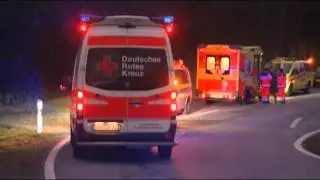 Windb&ouml;e fegt Auto von A19