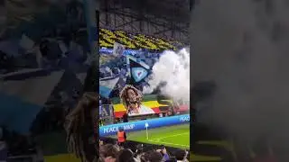 La #coreografia dei tifosi del #marsiglia per #bobmarley 😅#ultrasmarseille #olympiquedemarseille