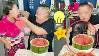 FATTY hollowed out a watermelon to hide the wine#comedy #comedy #eatingshow #eatingchallenge