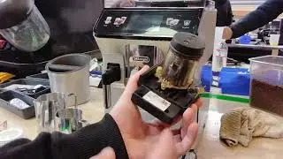 Delonghi Eletta Explore - #7667 - Test Video