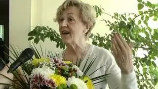 Лидия Иванова у главы Ленинска-Кузнецкого