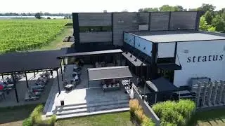 SunLouvre Pergolas Stratus Vineyards Toronto. Projet commercial  / Commercial project.