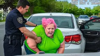 The DUMBEST Karen Turns A Traffic Stop Into A Felony