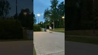 FAKIE FRONTSIDE FLIP!!