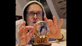 Waarzeggerij / Divination kristallen bal