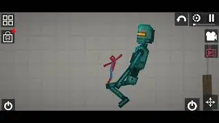 Spiderman fights with giant robot in melon playground #spiderman #melonplayground 