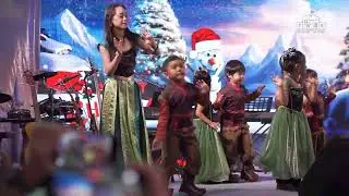 K 2 PANDA Anna & Kristoff love story - TWS Disney Village Christmas Party 2023