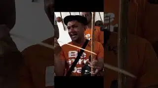 Muito emocionante essa cantiga de Capoeira