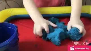 Космический песок. Лепим снеговика.