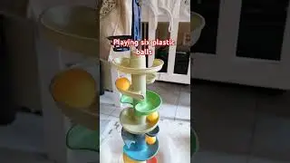 Playing six plastic balls#shortsvideo #plasticmarbles #diy#funny #shorts
