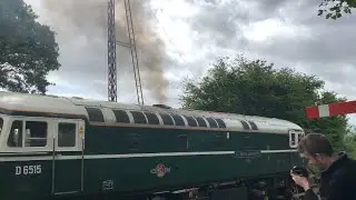 **2 TONE + MEGA THRASH + MEGA CLAG!** 71A Group Class 33 D6515 Departing Ropley station!