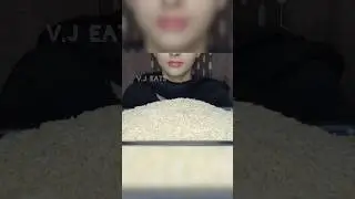 Asmr raw rice eating || Raw rice in big tray || Big bites 😋 #shorts #trending #v.jeats