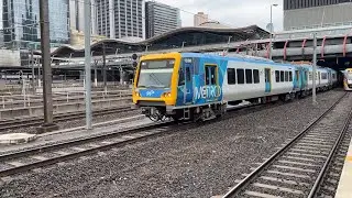 Metro X'Trapolis Departing Southern Cross Station to  Williamstown - Low Note Horn Show