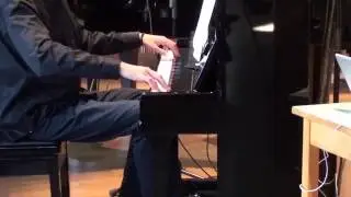 Mikroton 2: Bruce Mather - Etude pour piano en seizi&egrave;me de ton