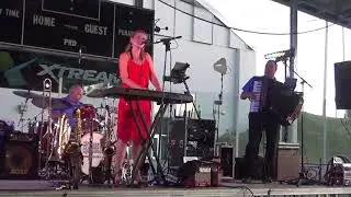 Mollie B  7/16/20 ~ Mollie B Grand Rapids Minnesota: Somewhere Over The Rainbow