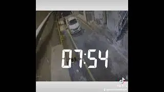 Stealing cars with new tactics CCTV video