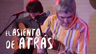 Alex Cooper - El asiento de atrás (Warner Music Café)