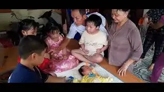đầy tháng rồng con