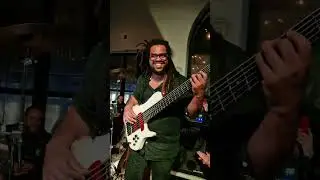 Mike Stern com Dennis Chambers no Alma Campinas 