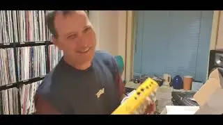 DJ Bertram K. unboxing the Behringer TD-3 AM Yellow