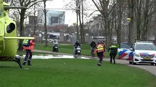 Politie haalt MMT op na landing in park! Ambulance en politie met spoed