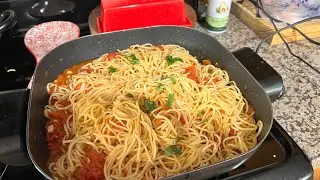 VLOG: MUST TRY SPAGHETTATA FROM SCRATCH (Sicilian) NOT YOUR AVERAGE SAUCE.