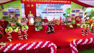 Múa liên khúc nhà em ở lưng đồi, đi học