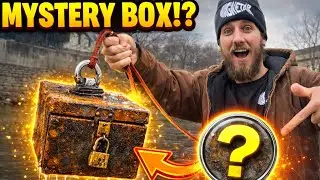 He Could’ve Never Prepared Himself For What Fell Out Of This Box
