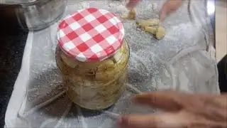 Bolets. Com fer conserves. Carlets amb sal.