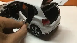 100$ Diecast Unboxing-2016 Volkswagen Polo(candy white) 1/18 Paudi models