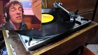 USA For Africa - We Are The World (vinyl + video)