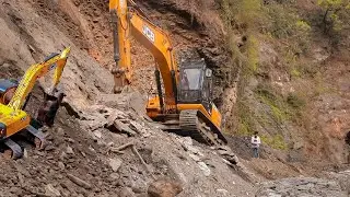 JCB Backhoe Removing Stones From a Dangerous Himalayan Road | JCB Working Video