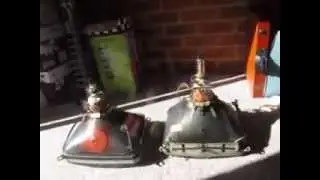 Aperature grille CRT vs. Slot mask CRT