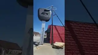 World's Largest Key : It's a Chevy! - Casey Illinois