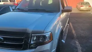 Замена трансмиссионной жидкости и фильтра Ford Expedition 2016 года.