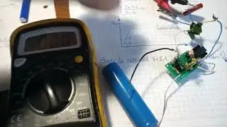 P-Chanel ZVS driver capacitor charger