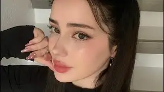 straight ++ thick eyebrows