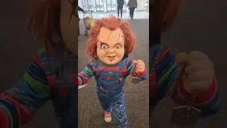 chucky chase 🔪 #chucky #universal #universalstudioshollywood #universalstudios #goodguydoll #doll